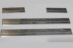 Накладки на пороги стальные Omsa Line Ford Focus II 2005-2010 ― Auto-Clover