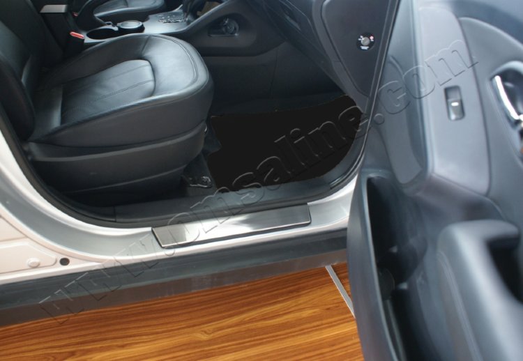 Накладки на пороги стальные Omsa Line Hyundai ix35 2009-2015 no.16418