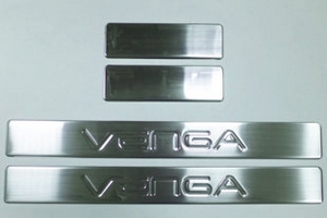 Накладки на пороги стальные Omsa Line KIA Venga 2010-2019 ― Auto-Clover
