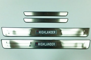 Накладки на пороги стальные с LED подсветкой JMT Toyota Highlander 2008-2013 ― Auto-Clover