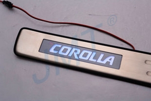 Накладки на пороги стальные с LED подсветкой JMT Toyota Corolla 2000-2006 ― Auto-Clover