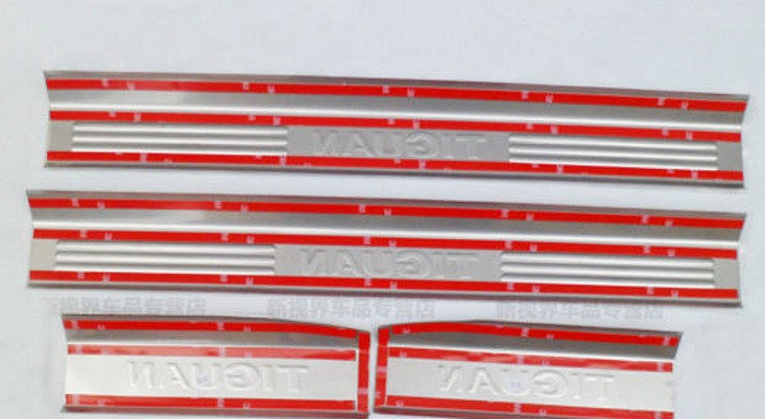 Накладки на пороги верхние стальные OEM-Tuning Volkswagen Tiguan I 2008-2016 no.1879