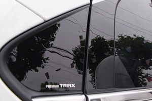 Накладки на стойки дверей (тип B и C) Racetech Chevrolet Trax 2014-2019 ― Auto-Clover