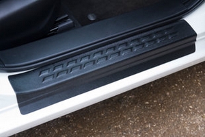 Накладки на внутренние пороги дверей пластиковые Русская Артель Mazda 6 III 2013-2019 ― Auto-Clover