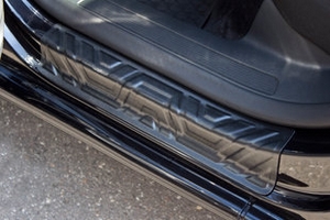 Накладки на внутренние пороги дверей пластиковые Русская Артель Volkswagen Passat B7 2010-2015 ― Auto-Clover