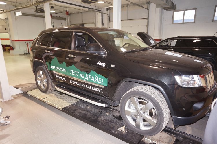 Пороги алюминиевые Alyans Can Otomotiv Land Rover Range Rover Evoque 2011-2019 no.11601