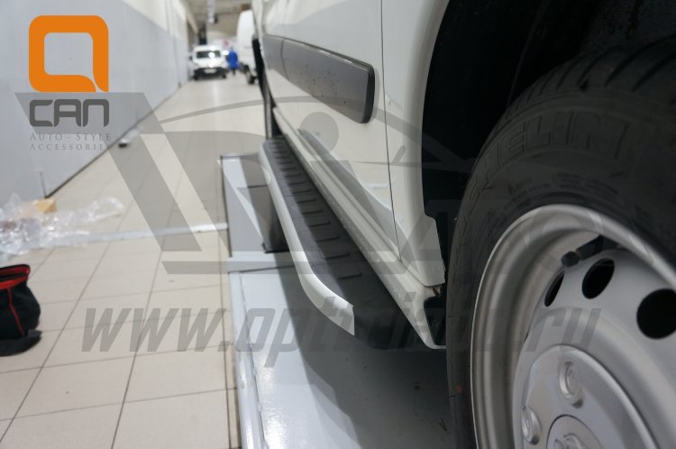 Пороги алюминиевые Alyans Can Otomotiv Hyundai Grand Starex (H-1) 2007-2019 no.851