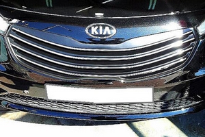 Решетка радиатора Car &amp; Sports KIA Cerato 2013-2018 ― Auto-Clover