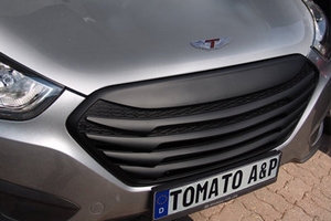 Решетка радиатора черная Tomato Hyundai ix35 2009-2015 ― Auto-Clover