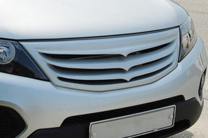 Решетка радиатора Eagles KIA Sorento 2009-2012 ― Auto-Clover