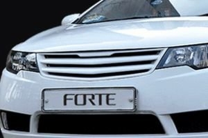 Решетка радиатора Rimtec KIA Cerato 2009-2012 ― Auto-Clover
