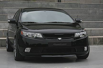 Решетка радиатора (версия 1) RoadRuns (окрашено) KIA Cerato 2009-2012 0751