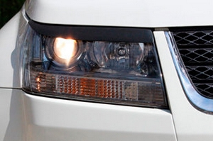 Реснички на передние фары Русская Артель Suzuki Grand Vitara 2005-2014 ― Auto-Clover