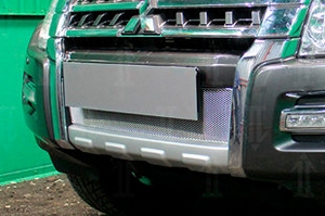 Сетка защитная в бампер Optimal хром Strelka Mitsubishi Pajero IV 2006-2019 ― Auto-Clover