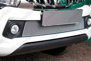 Сетка защитная в бампер Optimal хром Strelka Mitsubishi L200 2015-2019 ― Auto-Clover
