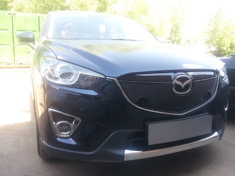 Сетка защитная в бампер Premium черный Strelka Mazda CX-5 2012-2017 13076