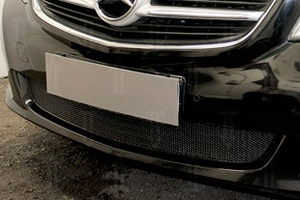 Сетка защитная в бампер Premium черный Strelka Mercedes-Benz V-Class W447 2014-2019 ― Auto-Clover