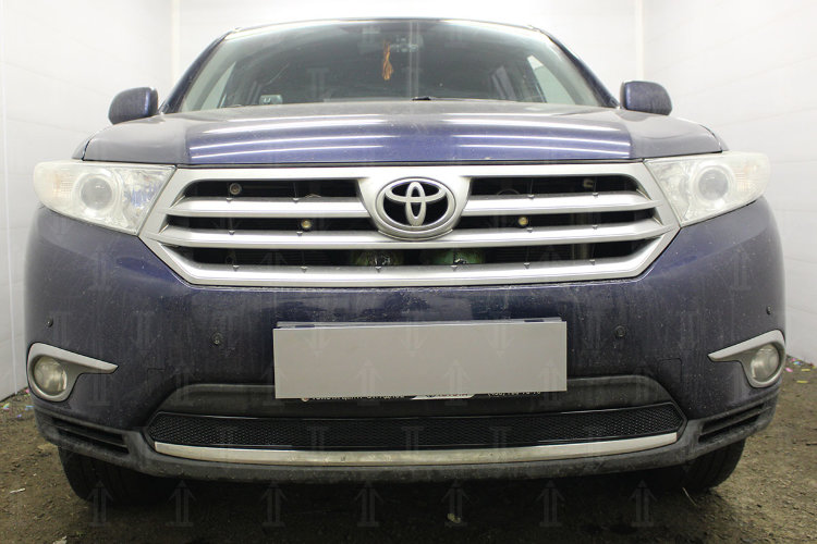Сетка защитная в бампер Premium черный Strelka Toyota Highlander 2008-2013 no.6339