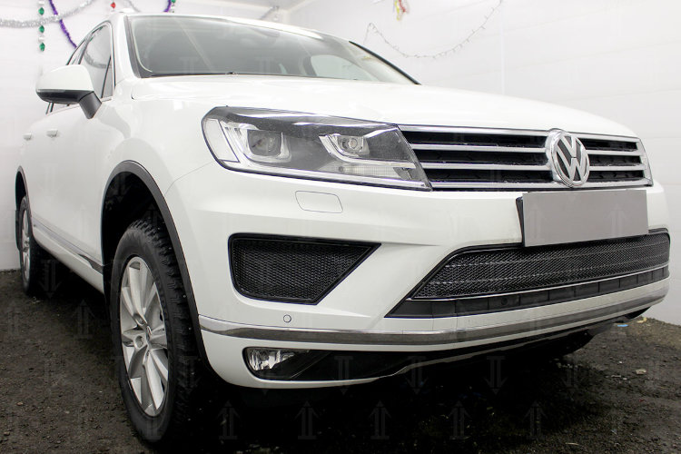 Сетка защитная в бампер Premium черный Strelka Volkswagen Touareg II 2010-2018 12692