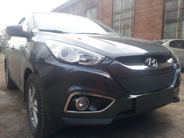Сетка защитная в бампер Premium черный Strelka Hyundai ix35 2009-2015 no.6844