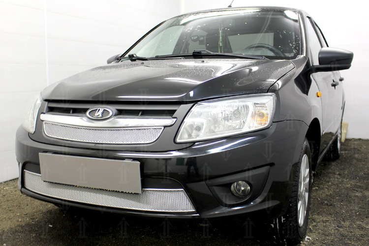 Сетка защитная в бампер Premium хром Strelka LADA Granta 2011-2019 no.6194