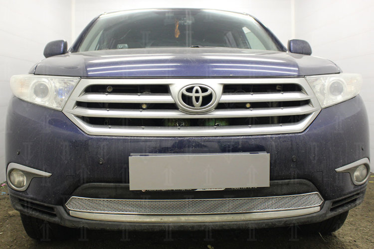 Сетка защитная в бампер Premium хром Strelka Toyota Highlander 2008-2013 no.6338