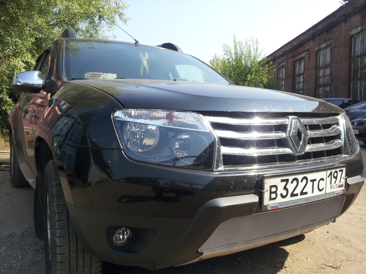 Сетка защитная в бампер Premium хром Strelka Renault Duster 2011-2019 no.6441