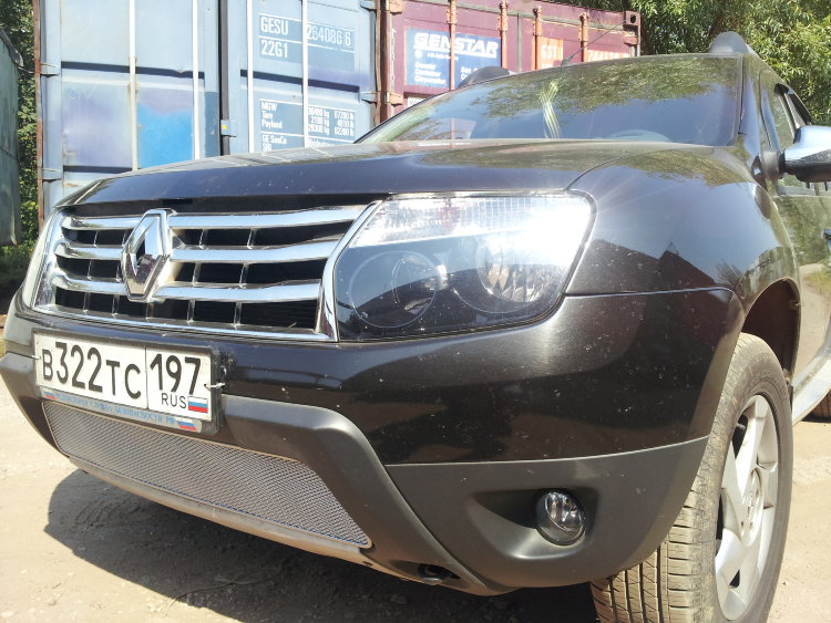Сетка защитная в бампер Premium хром Strelka Renault Duster 2011-2019 no.6441