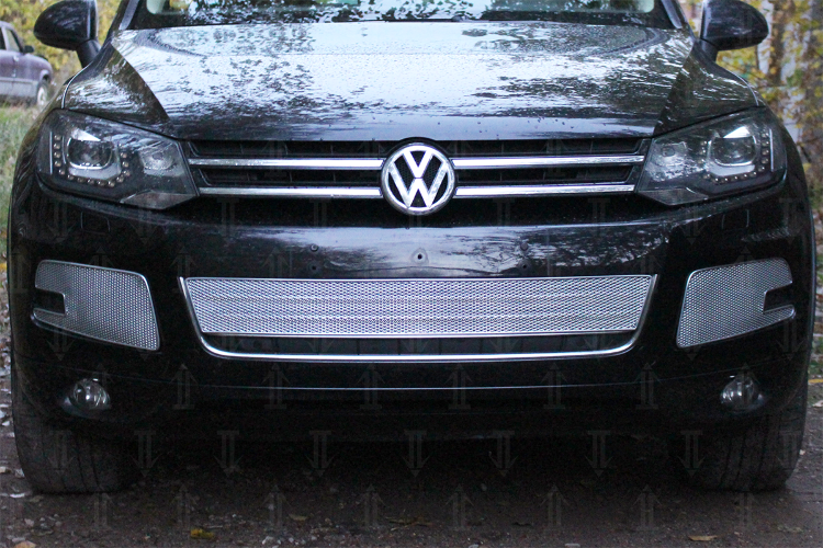 Сетка защитная в бампер Premium хром Strelka Volkswagen Touareg II 2010-2018 12695