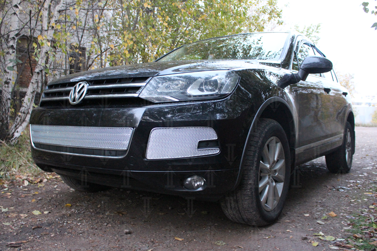 Сетка защитная в бампер Premium хром Strelka Volkswagen Touareg II 2010-2018 12695