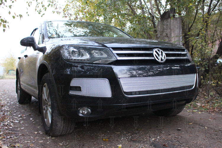 Сетка защитная в бампер Premium хром Strelka Volkswagen Touareg II 2010-2018 12695