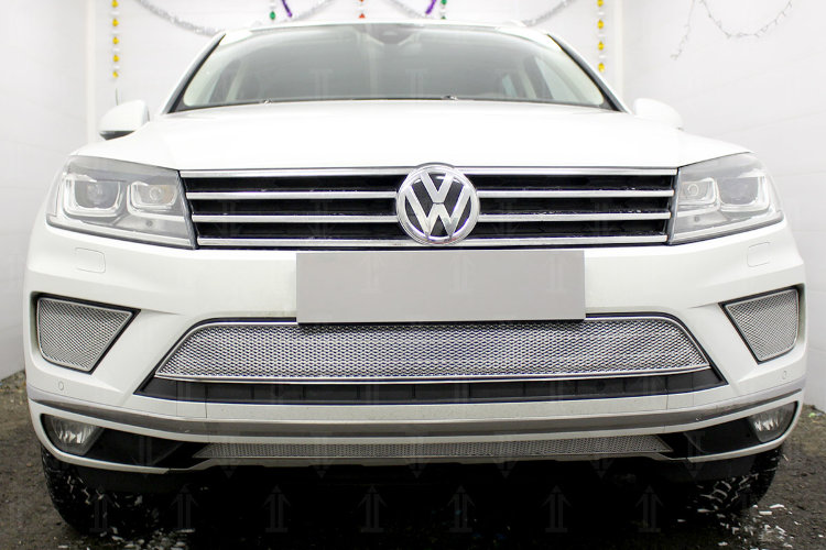 Сетка защитная в бампер Premium хром Strelka Volkswagen Touareg II 2010-2018 12691