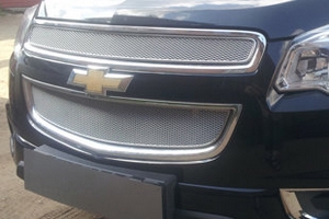Сетка защитная в бампер Premium хром Strelka Chevrolet Trailblazer 2013-2019 ― Auto-Clover