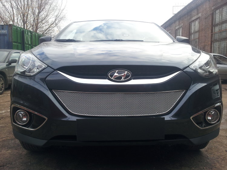 Сетка защитная в бампер Premium хром Strelka Hyundai ix35 2009-2015 no.6842