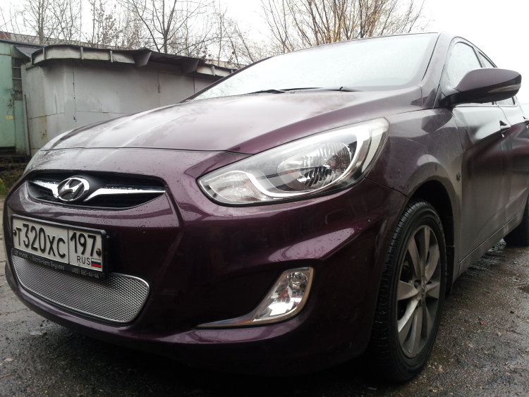 Сетка защитная в бампер Premium хром Strelka Hyundai Solaris 2011-2017 no.6866