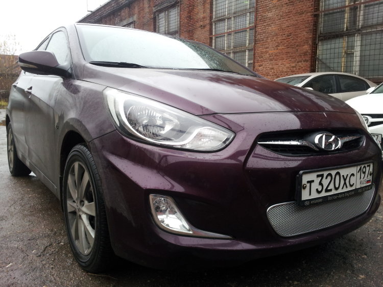 Сетка защитная в бампер Premium хром Strelka Hyundai Solaris 2011-2017 no.6866