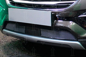Сетка защитная в бампер (с датчиком ACC) Premium черный Strelka Hyundai Santa Fe 2012-2018 ― Auto-Clover