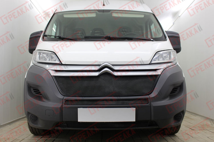 Сетка защитная в бампер Standart черный Strelka Citroen Jumper 2006-2019 19258