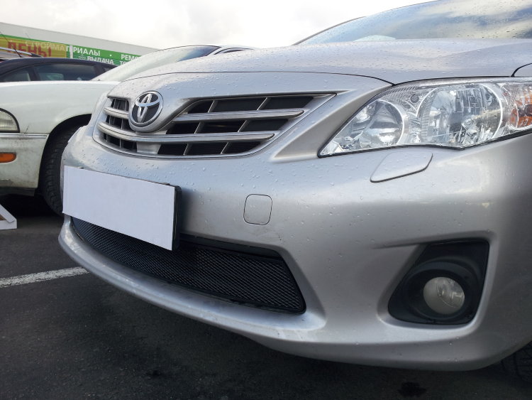 Сетка защитная в бампер Standart черный Strelka Toyota Corolla 2007-2013 no.5795