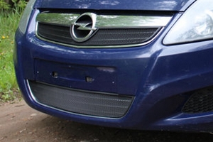 Сетка защитная в бампер Standart черный Strelka Opel Zafira B 2005-2014 ― Auto-Clover