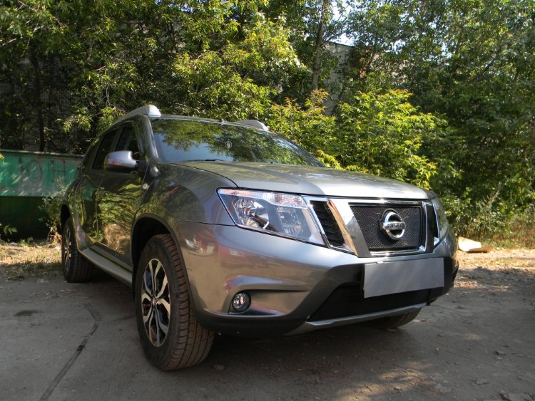 Сетка защитная в бампер Standart черный Strelka Nissan Terrano 2014-2019 13387