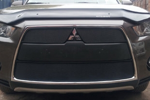 Сетка защитная в бампер Standart черный Strelka Mitsubishi Outlander II 2006-2013 ― Auto-Clover