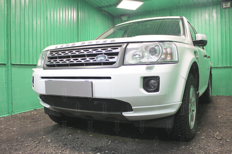 Сетка защитная в бампер Standart черный Strelka Land Rover Freelander II 2006-2015 no.5965