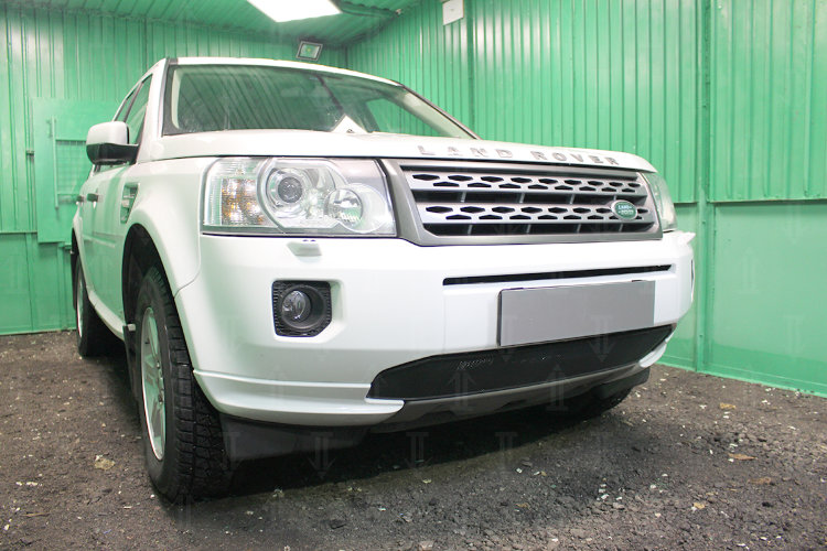 Сетка защитная в бампер Standart черный Strelka Land Rover Freelander II 2006-2015 no.5965