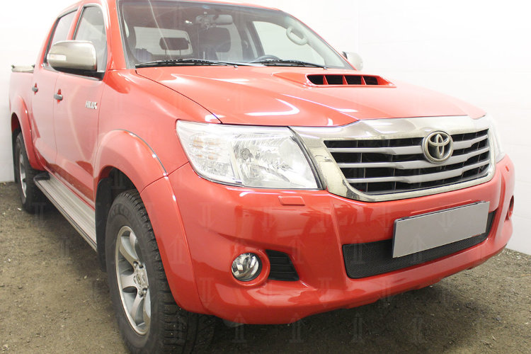 Сетка защитная в бампер Standart черный Strelka Toyota Hilux 2005-2015 no.6089