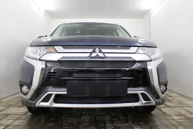 Сетка защитная в бампер Standart черный Strelka Mitsubishi Outlander III 2013-2019 19710