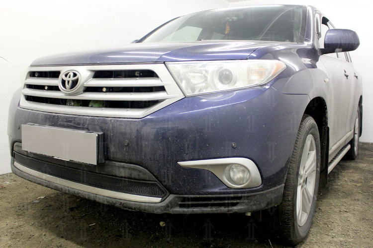Сетка защитная в бампер Standart черный Strelka Toyota Highlander 2008-2013 no.6341
