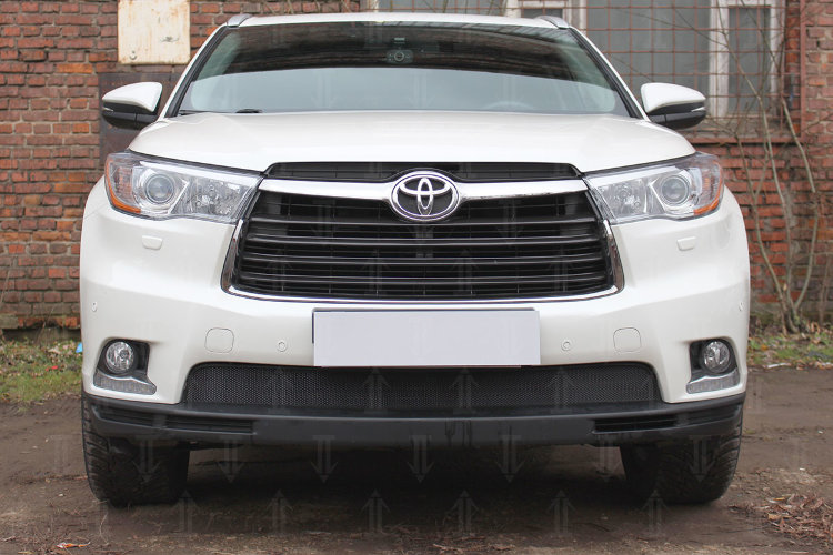 Сетка защитная в бампер Standart черный Strelka Toyota Highlander 2014-2019 no.6344