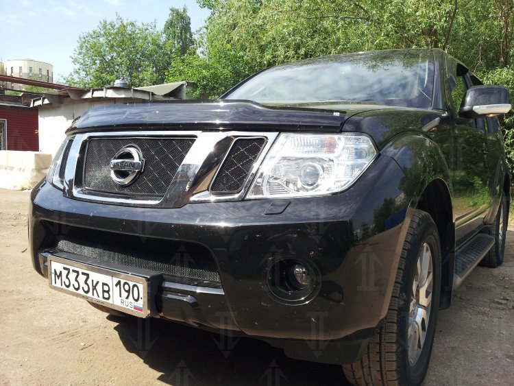 Сетка защитная в бампер Standart черный Strelka Nissan Pathfinder 2004-2013 no.6481