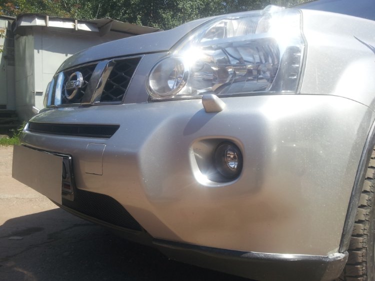 Сетка защитная в бампер Standart черный Strelka Nissan X-Trail 2007-2014 12808